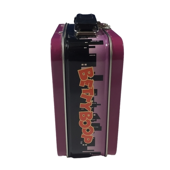 Vintage 1997 Betty Boop Mini Lunch Box Tin Collectible Display 5.5"X4.5"X2.25" - Picture 4 of 12